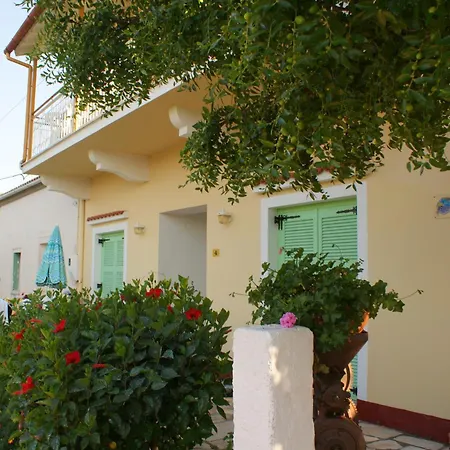 Oneiro House Appartamento *