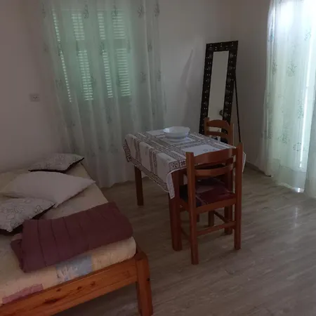 Apartment Oneiro House